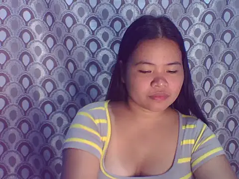 Hotsexykate online show from May 9, 11:32 pm