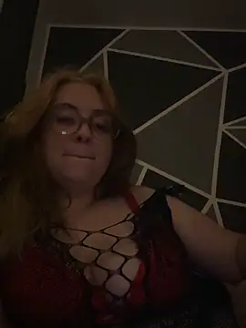 Snapshot of valeriaspice23 chatting on June 7, 8:45 pm valeriaspice23 online show from June 7, 8:45 pm