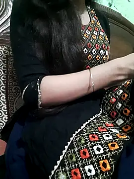 Snapshot of Your_khushi71 chatting on July 5, 7:37 am Your khushi71 online show from July 5, 7:37 am