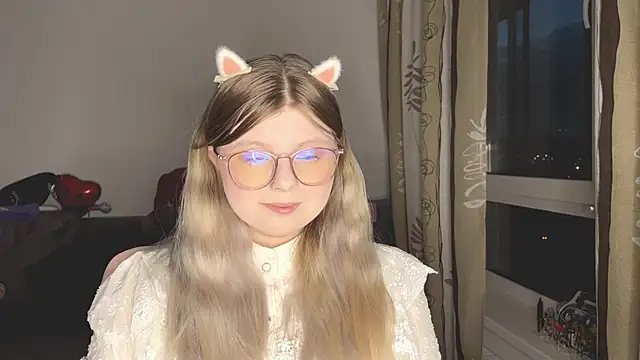 Snapshot of YukiBlush chatting on May 30, 10:07 pm YukiBlush online show from May 30, 10:07 pm