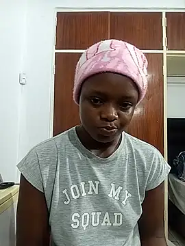 DarkPearl 20 online show from June 26, 4:06 am