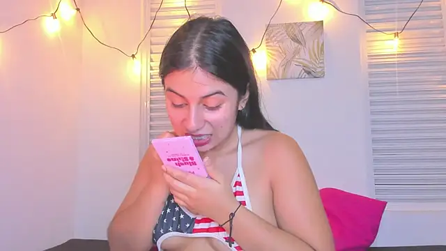 VictoriaaLopez online show from July 4, 2:01 pm