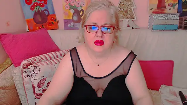 Snapshot of Maturelove_xxx chatting on May 15, 6:48 pm Maturelove xxx online show from May 15, 6:48 pm