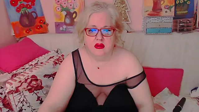 Snapshot of Maturelove_xxx chatting on May 20, 6:58 pm Maturelove xxx online show from May 20, 6:58 pm