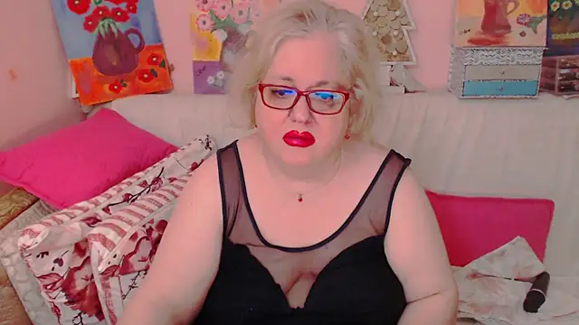 Snapshot of Maturelove_xxx chatting on May 25, 6:58 pm Maturelove xxx online show from May 25, 6:58 pm
