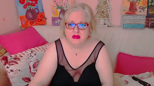 Snapshot of Maturelove_xxx chatting on May 29, 7:01 pm Maturelove xxx online show from May 29, 7:01 pm