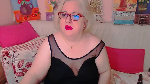 Snapshot of Maturelove_xxx chatting on June 12, 7:02 pm Maturelove xxx online show from June 12, 7:02 pm
