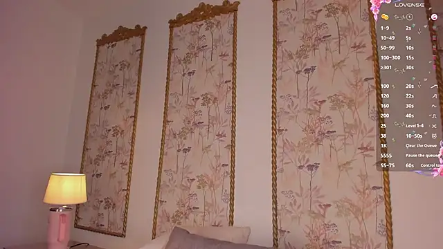 Snapshot of sara_castro24_ chatting on July 16, 8:26 pm sara castro24 online show from July 16, 8:26 pm