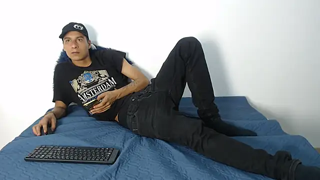 cameronsilverman online show from April 29, 8:59 pm