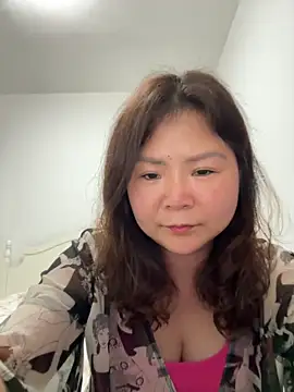 Snapshot of linda51863 chatting on May 20, 2:34 pm linda51863 online show from May 20, 2:34 pm