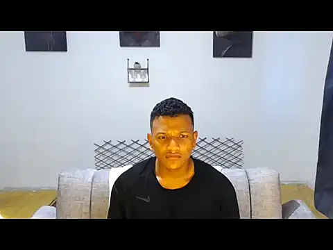 Snapshot of Ian_Arcia chatting on June 10, 10:30 pm Ian Arcia online show from June 10, 10:30 pm
