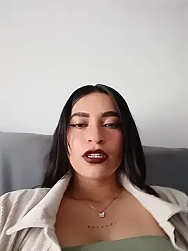 Snapshot of Sky__19 chatting on May 16, 7:23 pm Sky 19 online show from May 16, 7:23 pm