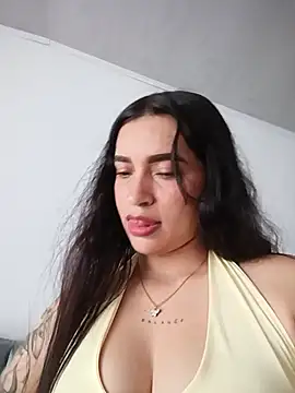 Snapshot of Sky__19 chatting on May 23, 5:17 pm Sky 19 online show from May 23, 5:17 pm