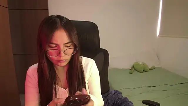 abbyyandmaxx online show from May 19, 4:35 pm