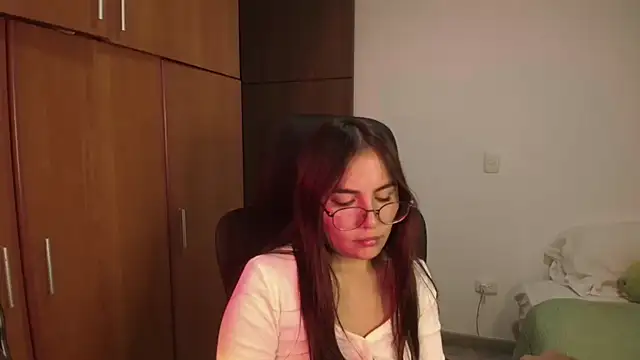abbyyandmaxx online show from May 20, 4:40 am