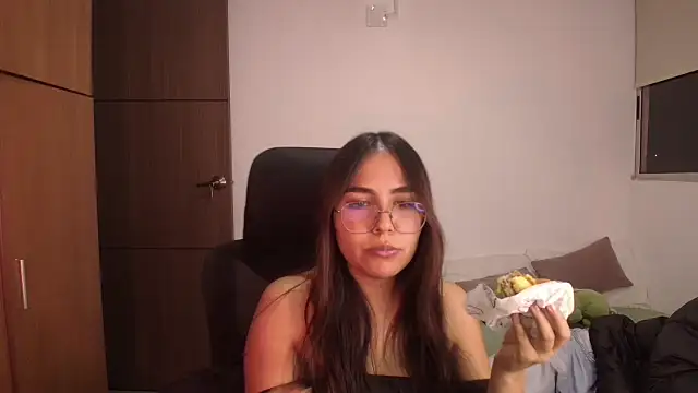 abbyyandmaxx online show from June 14, 3:19 am