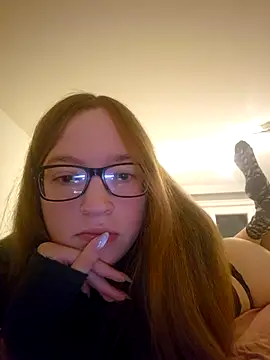 Snapshot of Freaky-Doll chatting on July 20, 8:22 pm Freaky-Doll online show from July 20, 8:22 pm