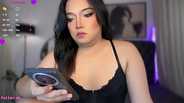 Snapshot of Sensual_Ekang chatting on June 17, 6:31 pm Sensual Ekang online show from June 17, 6:31 pm