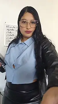 Maddy k online show from May 15, 12:01 pm
