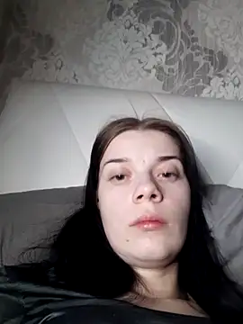 LunaAdika777 online show from May 2, 1:43 am