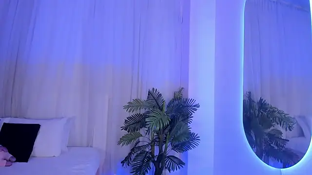 trixxie 18 online show from July 9, 12:04 am