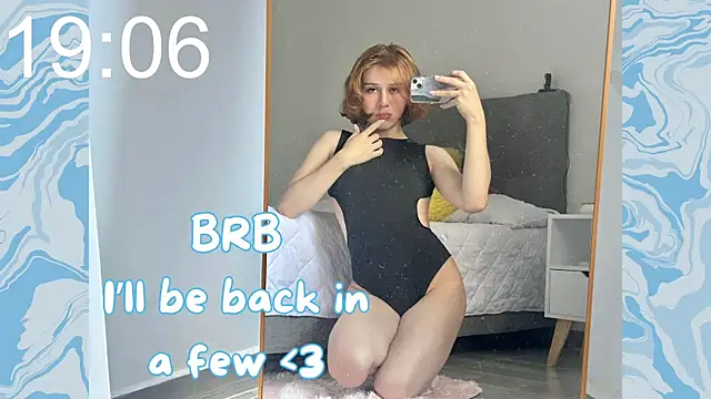 Snapshot of little_bonniie chatting on June 12, 7:35 pm little bonniie online show from June 12, 7:35 pm