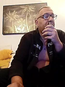 Soloyan online show from October 15, 5:29 am