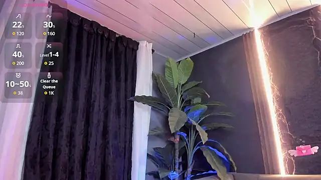 Snapshot of Aili_queen chatting on June 26, 1:59 pm Aili queen online show from June 26, 1:59 pm