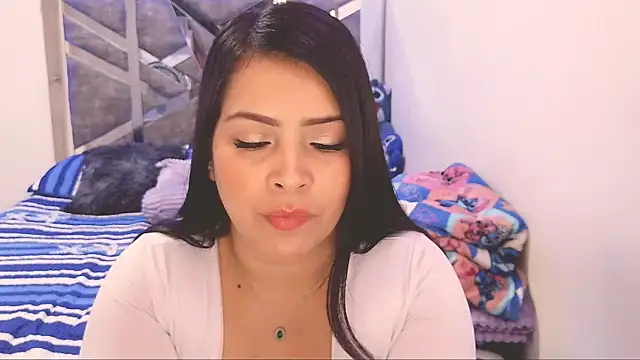Snapshot of Victoria_rossx chatting on July 13, 6:33 pm Victoria rossx online show from July 13, 6:33 pm