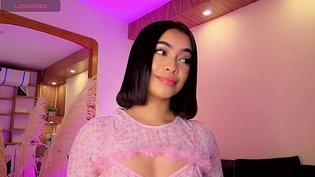 Snapshot of Chloe_monroee chatting on May 9, 3:01 am Chloe monroee online show from May 9, 3:01 am
