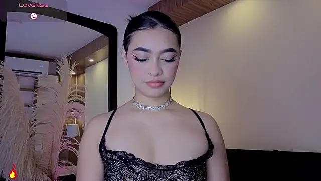 Chloe monroee online show from July 1, 3:19 am
