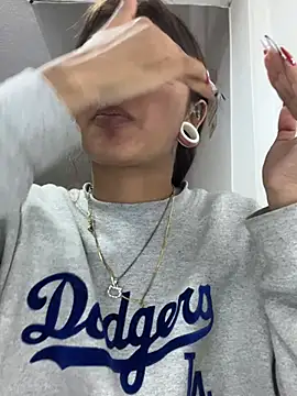 Snapshot of Noa_lau chatting on July 25, 3:59 am Noa lau online show from July 25, 3:59 am