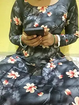 Snapshot of Seema_yadav01 chatting on May 4, 4:52 am Seema yadav01 online show from May 4, 4:52 am