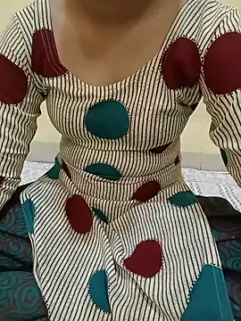 Snapshot of Seema_yadav01 chatting on May 20, 5:13 am Seema yadav01 online show from May 20, 5:13 am
