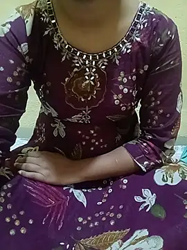 Snapshot of Seema_yadav01 chatting on May 22, 5:14 am Seema yadav01 online show from May 22, 5:14 am