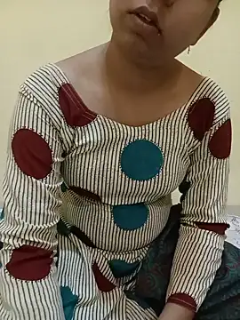 Snapshot of Seema_yadav01 chatting on May 23, 5:12 am Seema yadav01 online show from May 23, 5:12 am