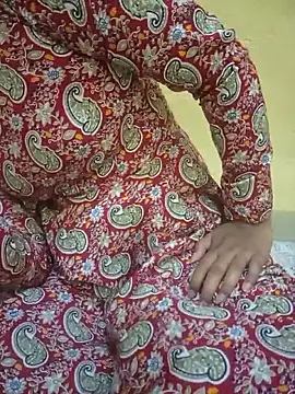 Snapshot of Seema_yadav01 chatting on May 24, 5:01 am Seema yadav01 online show from May 24, 5:01 am