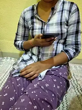 Snapshot of Seema_yadav01 chatting on May 26, 5:14 am Seema yadav01 online show from May 26, 5:14 am