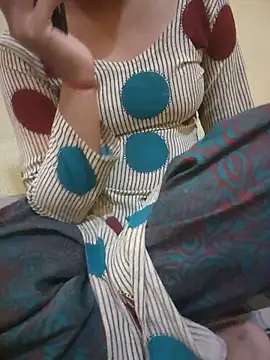 Snapshot of Seema_yadav01 chatting on June 3, 9:23 am Seema yadav01 online show from June 3, 9:23 am