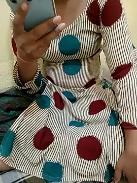 Snapshot of Seema_yadav01 chatting on June 7, 6:06 am Seema yadav01 online show from June 7, 6:06 am