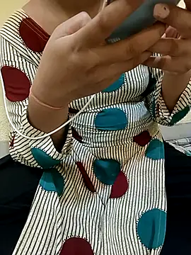 Snapshot of Seema_yadav01 chatting on June 13, 5:16 am Seema yadav01 online show from June 13, 5:16 am
