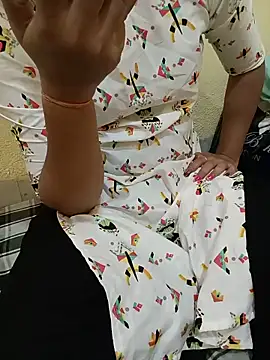 Snapshot of Seema_yadav01 chatting on June 16, 5:21 am Seema yadav01 online show from June 16, 5:21 am