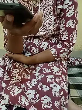 Snapshot of Seema_yadav01 chatting on June 21, 5:10 am Seema yadav01 online show from June 21, 5:10 am