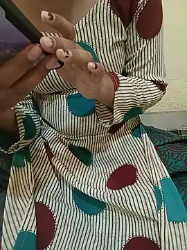 Snapshot of Seema_yadav01 chatting on July 4, 5:35 am Seema yadav01 online show from July 4, 5:35 am