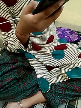 Snapshot of Seema_yadav01 chatting on July 13, 5:10 am Seema yadav01 online show from July 13, 5:10 am