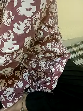 Snapshot of Seema_yadav01 chatting on July 20, 5:11 am Seema yadav01 online show from July 20, 5:11 am