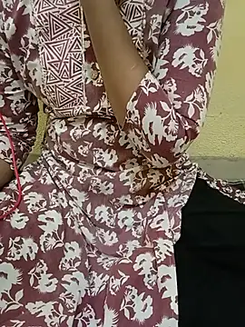 Snapshot of Seema_yadav01 chatting on July 24, 5:16 am Seema yadav01 online show from July 24, 5:16 am