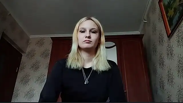 Snapshot of SharriLeisey chatting on May 28, 9:39 am SharriLeisey online show from May 28, 9:39 am