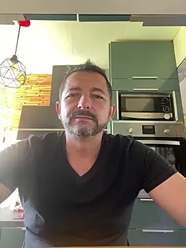 Snapshot of daddy3945 chatting on May 21, 8:21 am daddy3945 online show from May 21, 8:21 am
