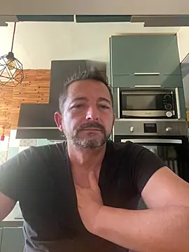 Snapshot of daddy3945 chatting on May 22, 7:15 am daddy3945 online show from May 22, 7:15 am